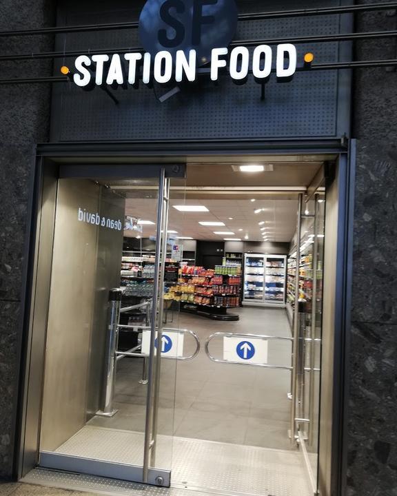 Station Food